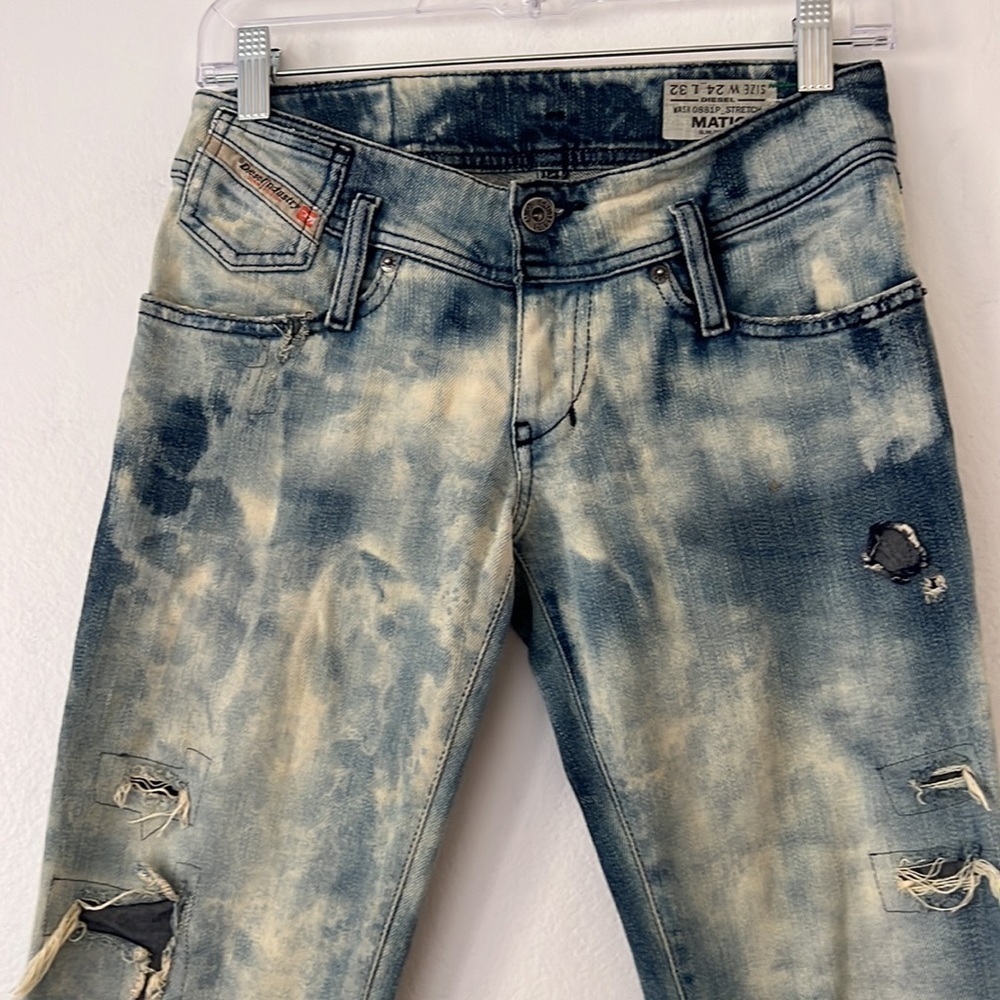 Diesel Industry Women’s Magic Jeans Size W24 L32 Distressed with Patchwork - Picture 5 of 10